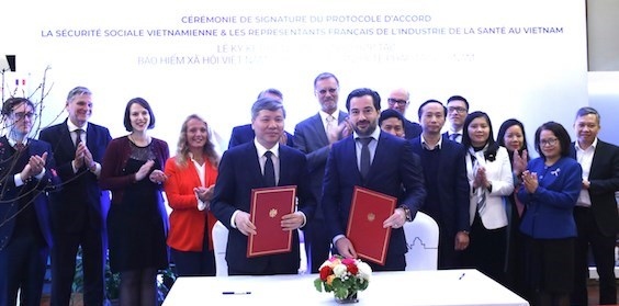 France, Vietnam boost co-operation in pharmaceutical system development